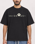 Mockup Boxy Heavyweight Tee Black male close-up 07