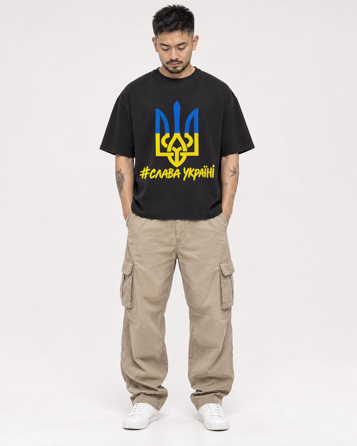 Mockup Boxy Heavyweight Tee Black male full-body 12