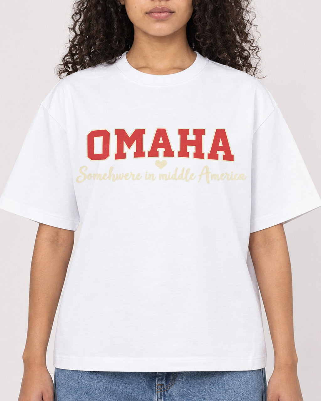 Mockup Boxy Heavyweight Tee White female close-up 10