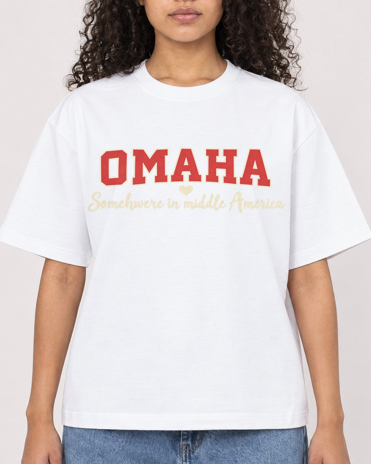 Mockup Boxy Heavyweight Tee White female close-up 10