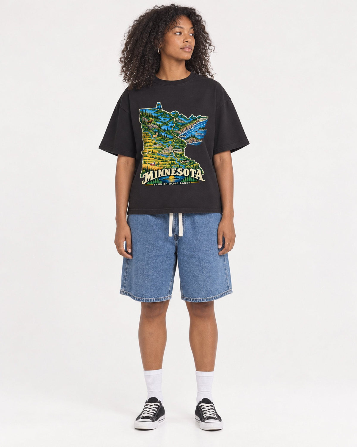 Mockup Boxy Heavyweight Tee Black female full-body 05