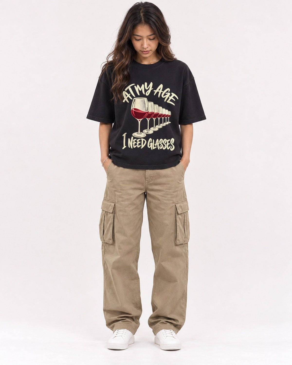 Mockup Boxy Heavyweight Tee Black female full-body 02