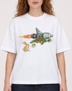 Mockup Boxy Heavyweight Tee White female close-up 09