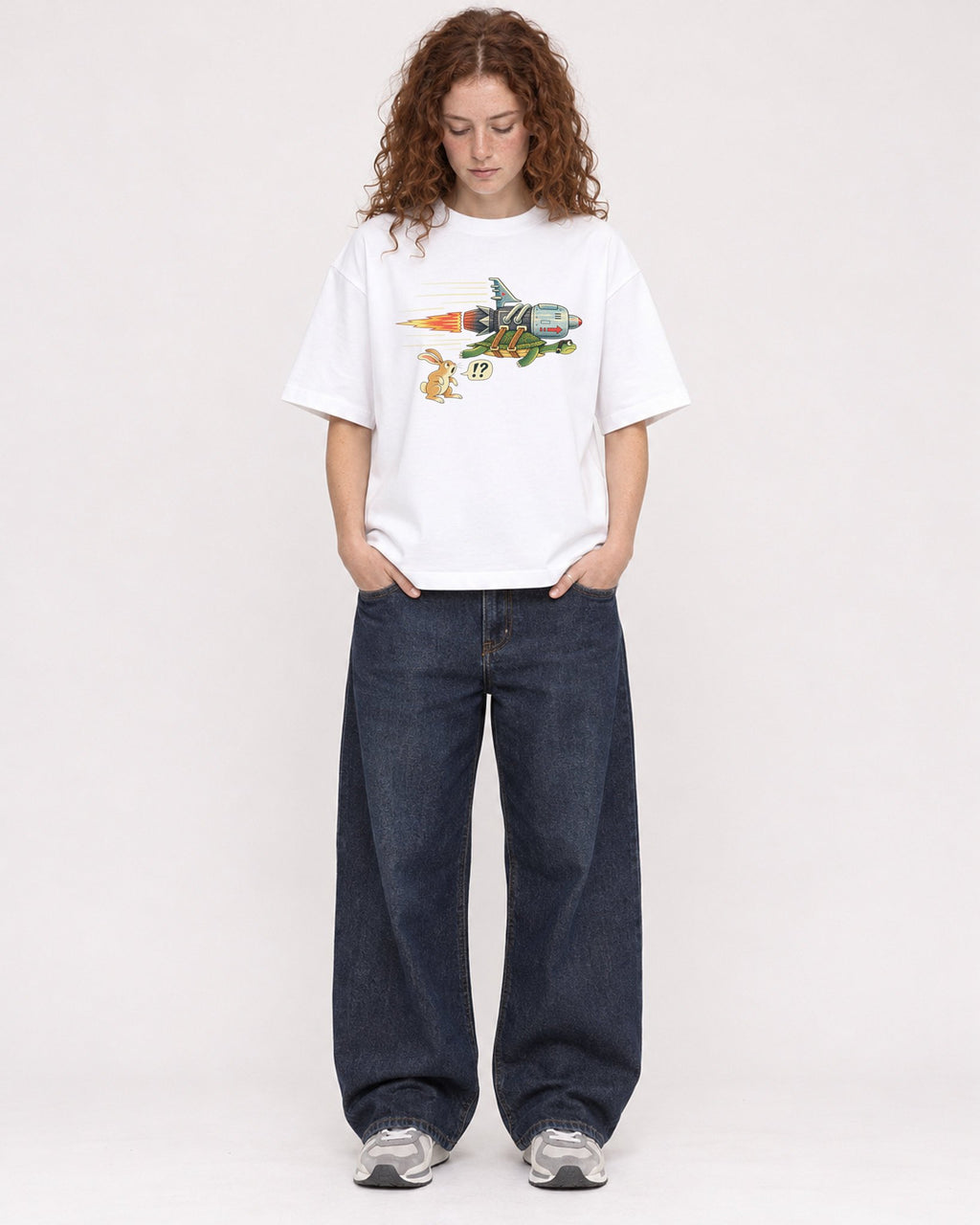 Mockup Boxy Heavyweight Tee White female full-body 09