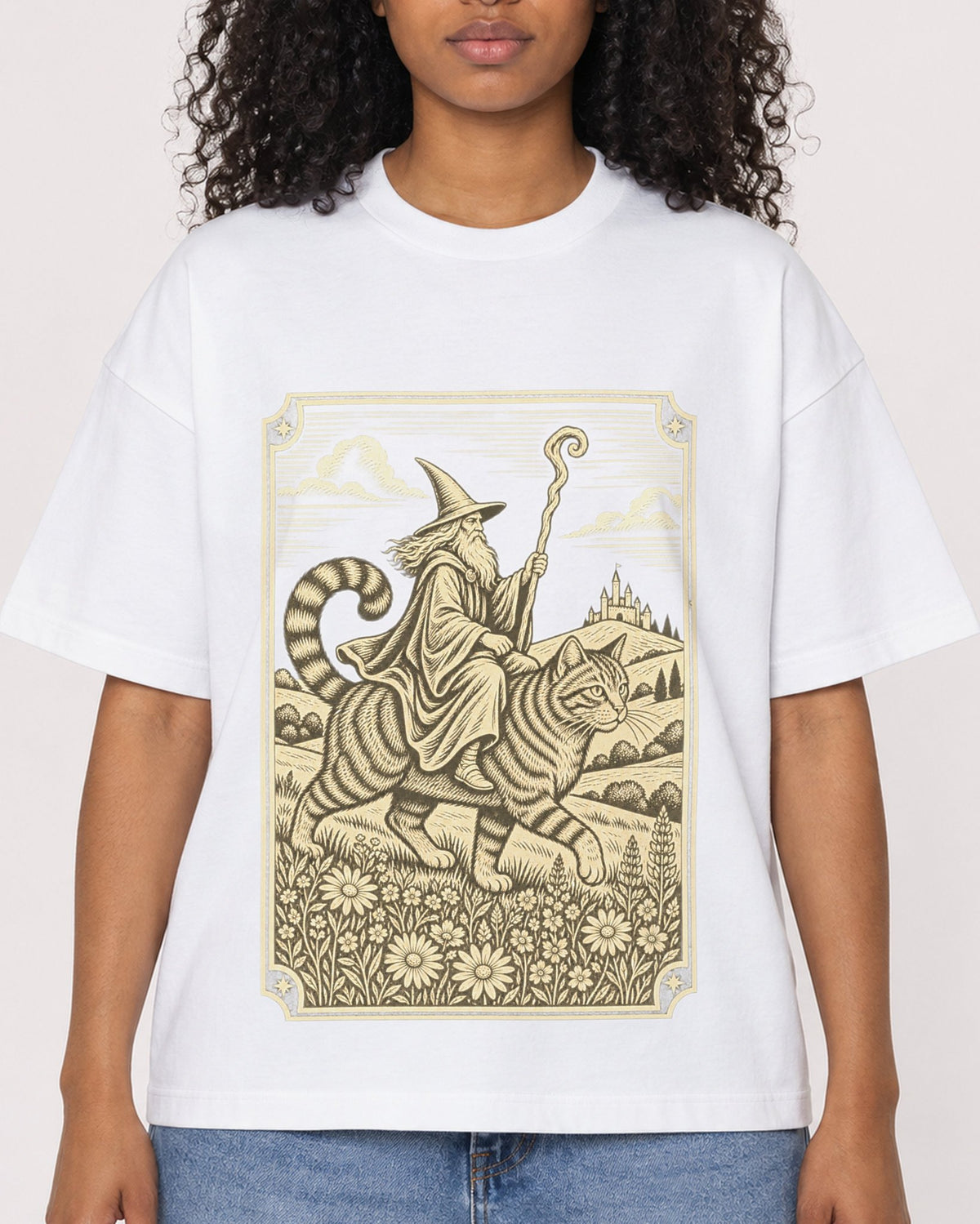 Mockup Boxy Heavyweight Tee White female close-up 05