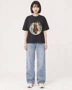 Mockup Boxy Heavyweight Tee Black female full-body 11