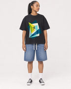 Mockup Boxy Heavyweight Tee Black female full-body 25
