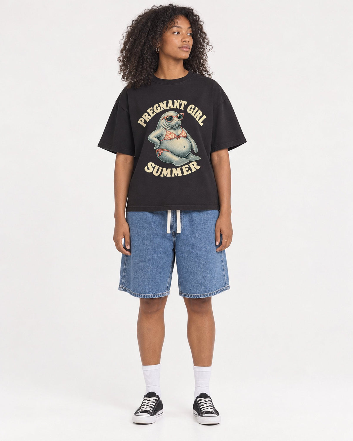 Mockup Boxy Heavyweight Tee Black female full-body 05