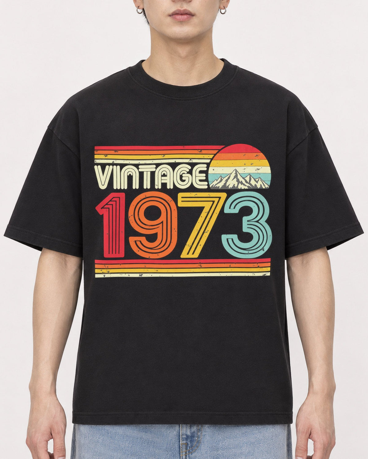 Mockup Boxy Heavyweight Tee Black male close-up 01
