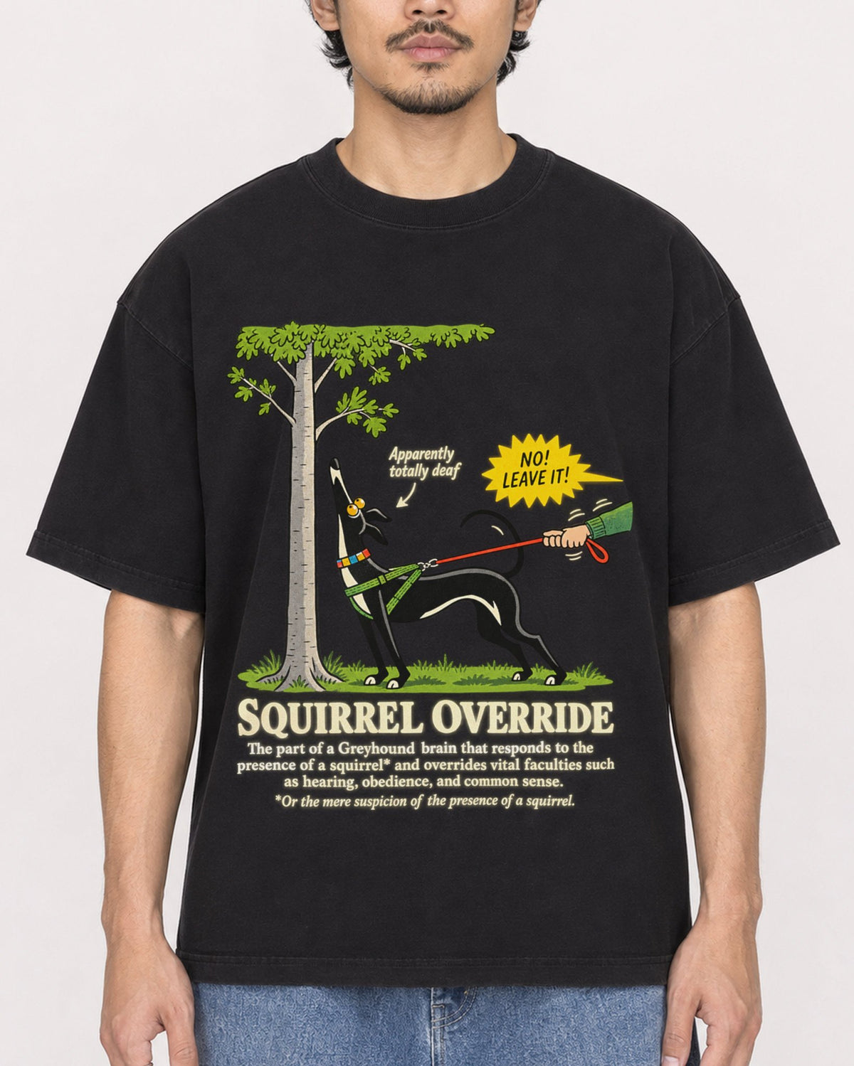 Mockup Boxy Heavyweight Tee Black male close-up 02