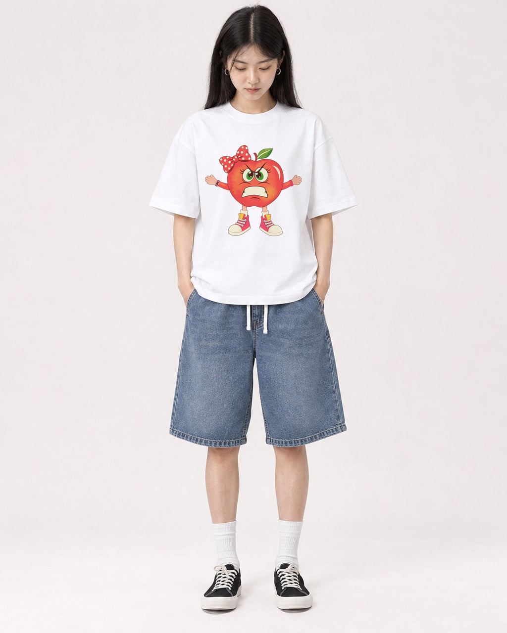 Mockup Boxy Heavyweight Tee White female full-body 01