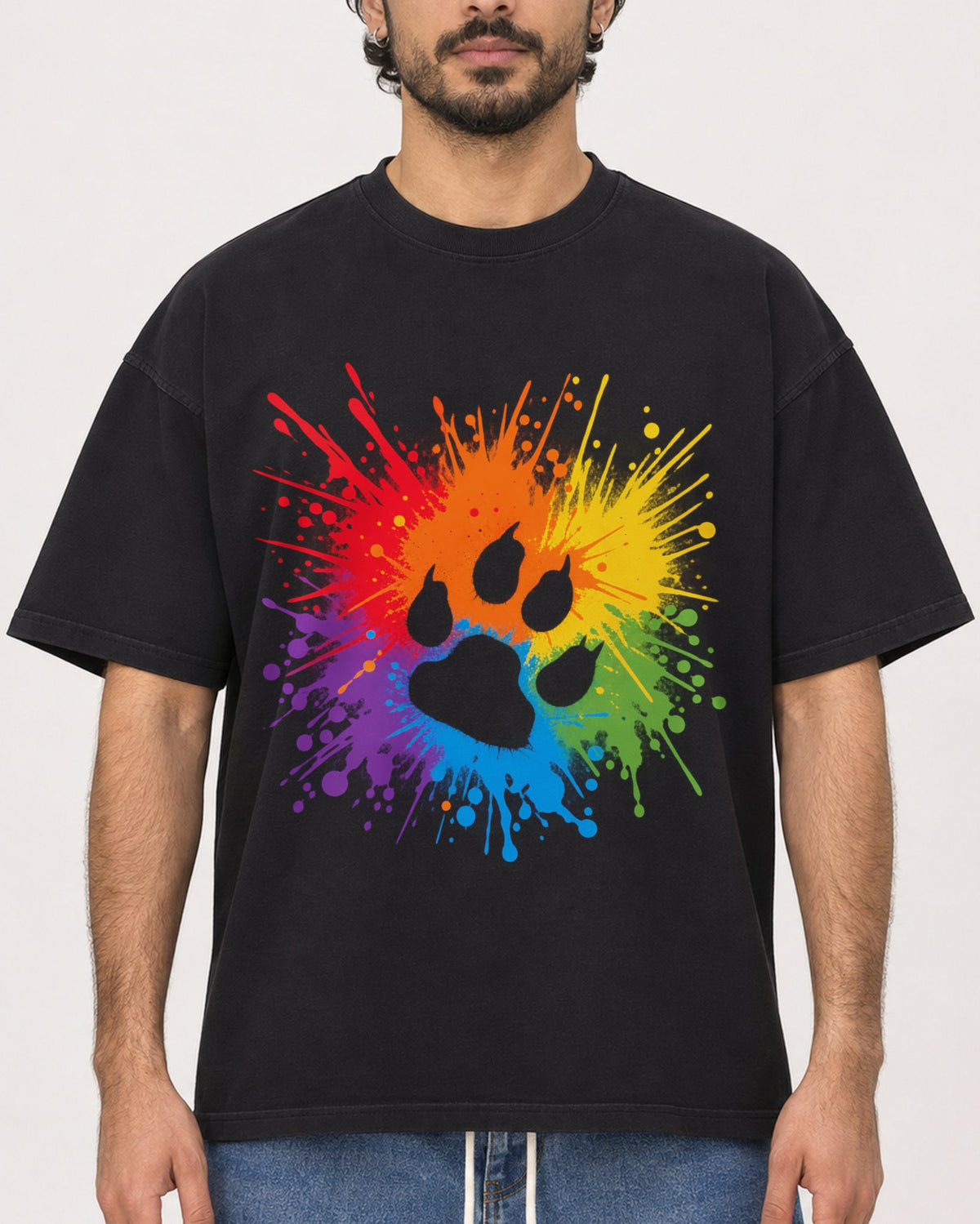 Mockup Boxy Heavyweight Tee Black male close-up 47