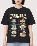 Mockup Boxy Heavyweight Tee Black female close-up 11