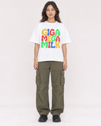 Mockup Boxy Heavyweight Tee White female full-body 02