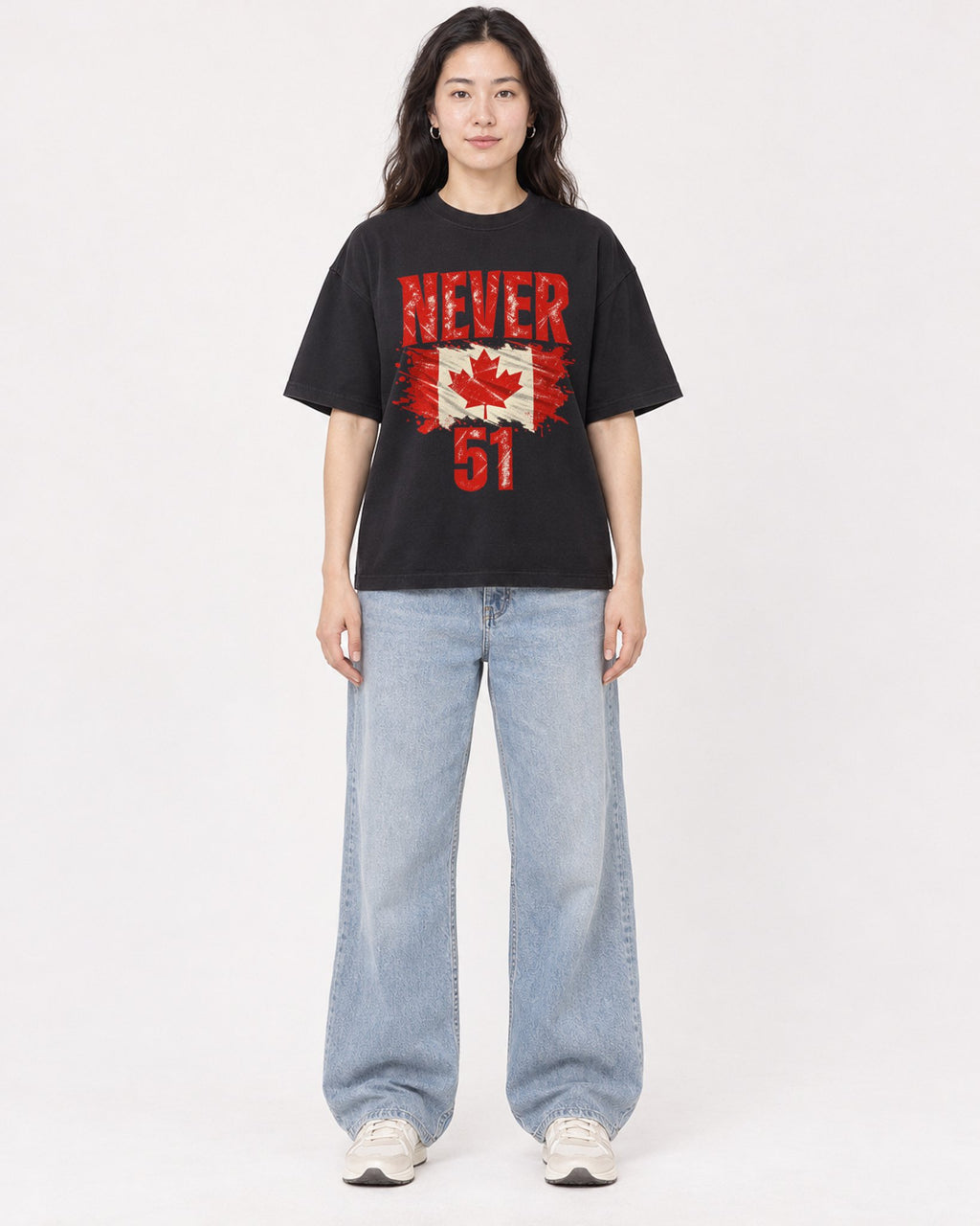 Mockup Boxy Heavyweight Tee Black female full-body 03