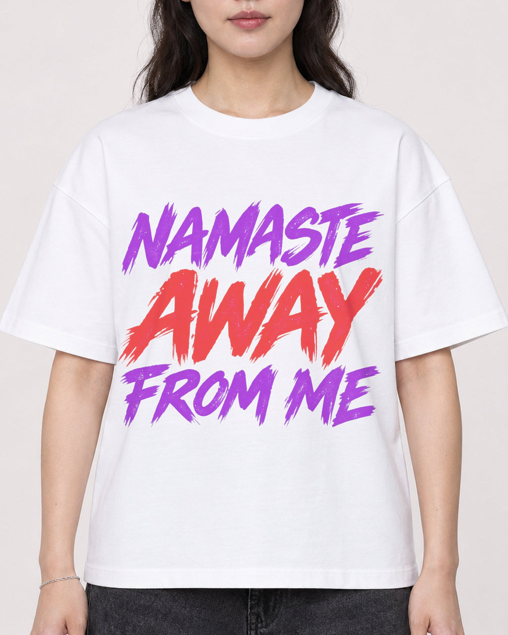Mockup Boxy Heavyweight Tee White female close-up 03