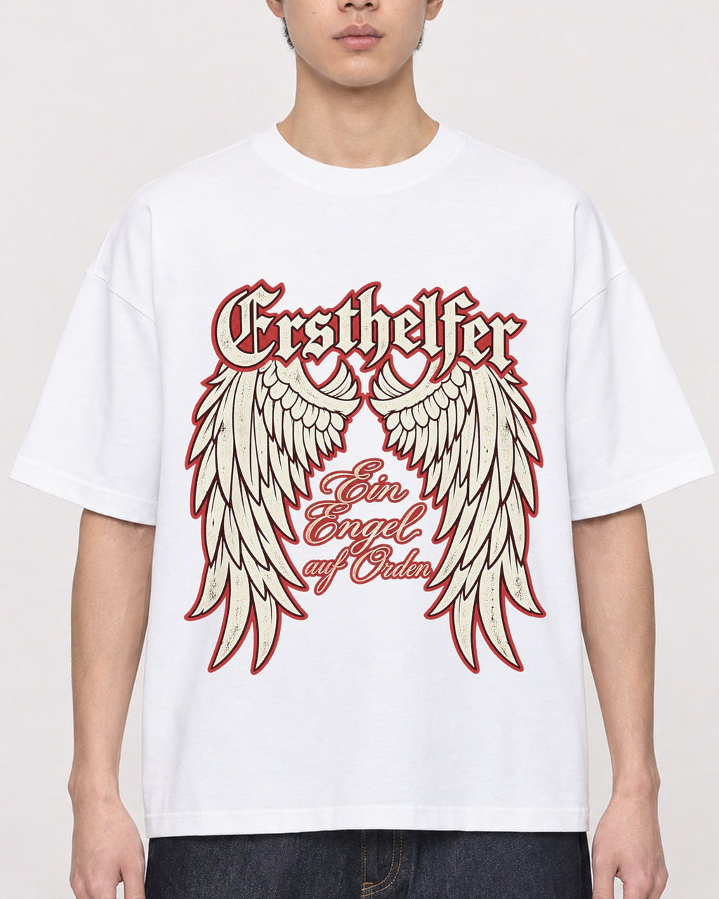 Mockup Boxy Heavyweight Tee White male close-up 01