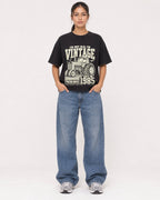 Mockup Boxy Heavyweight Tee Black female full-body 16
