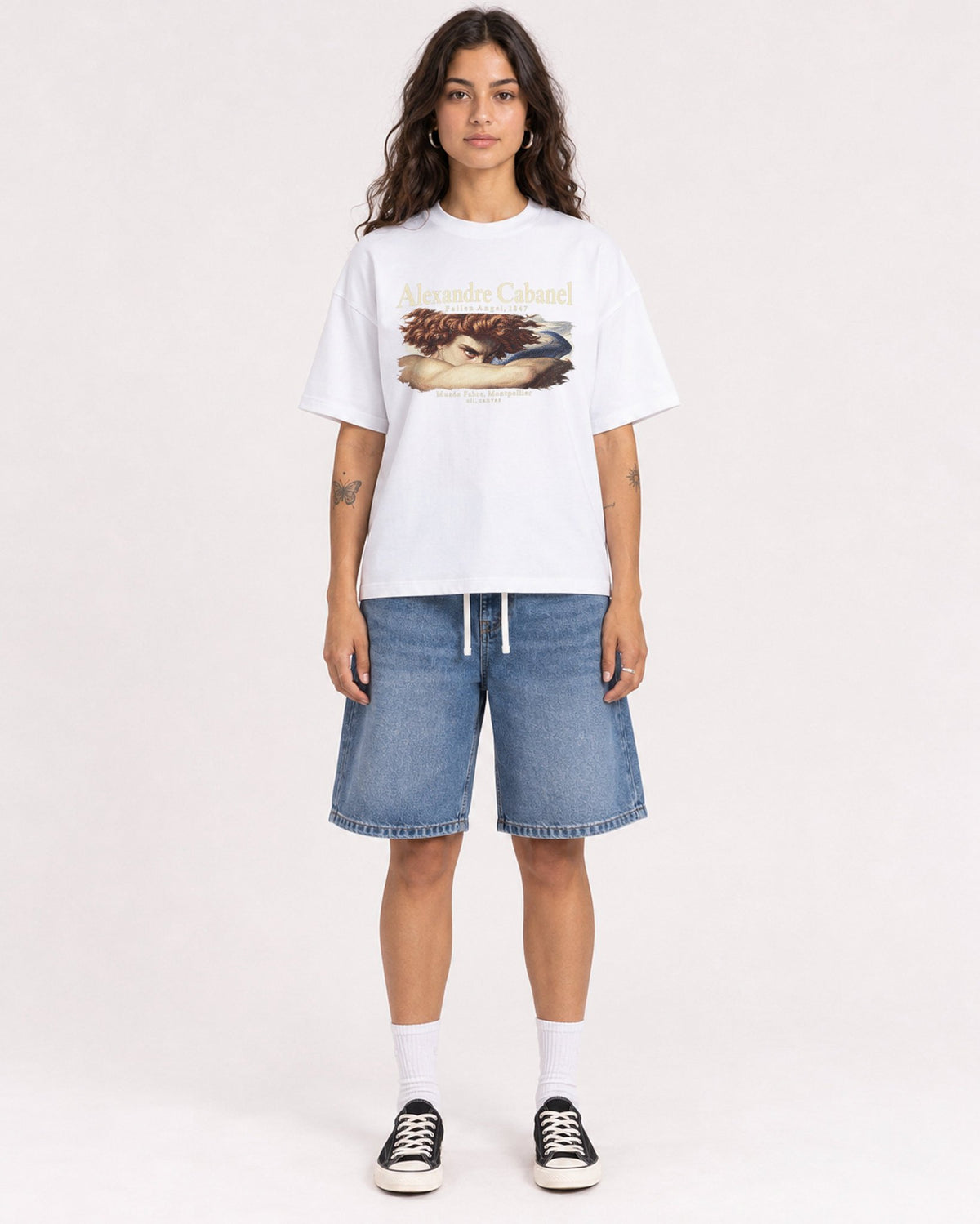 Mockup Boxy Heavyweight Tee White female full-body 06