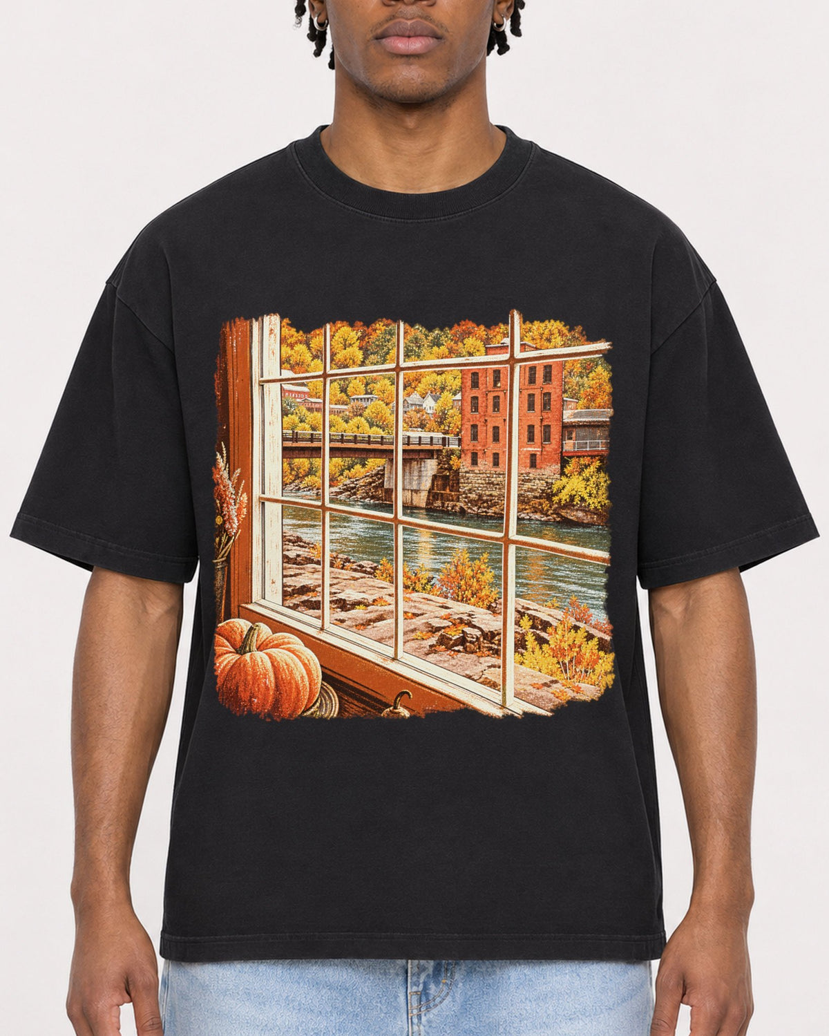 Mockup Boxy Heavyweight Tee Black male close-up 05