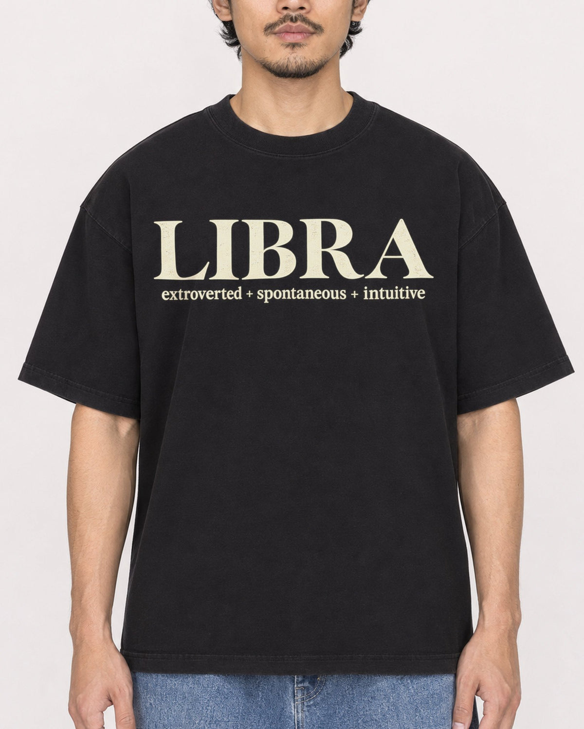 Mockup Boxy Heavyweight Tee Black male close-up 02