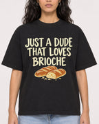 Mockup Boxy Heavyweight Tee Black female close-up 07