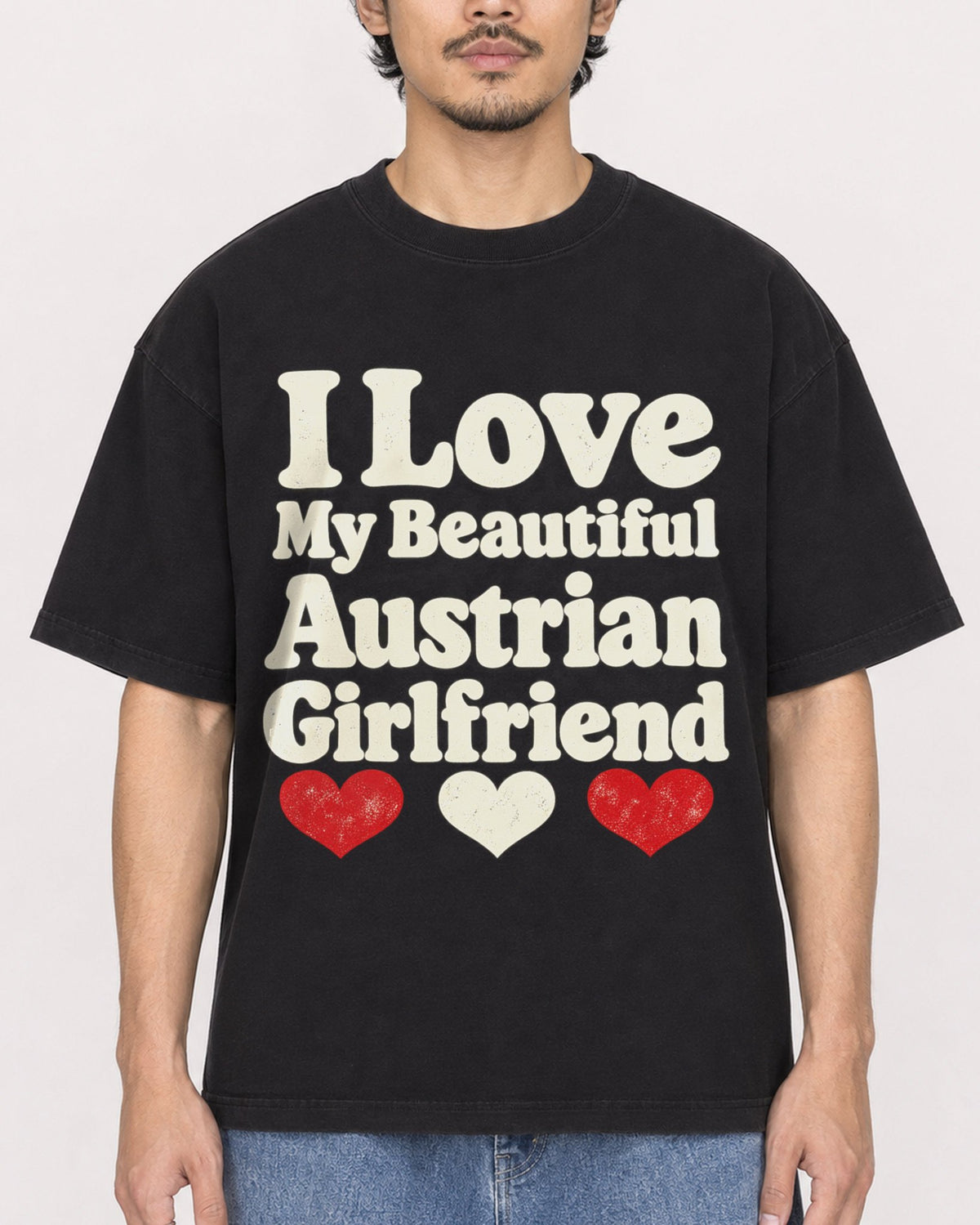Mockup Boxy Heavyweight Tee Black male close-up 02
