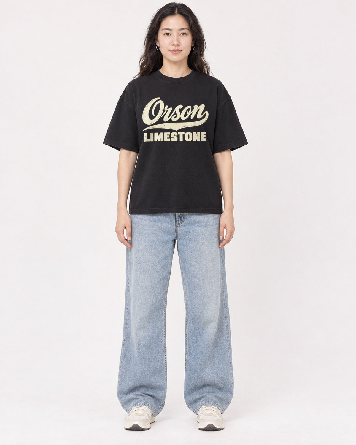 Mockup Boxy Heavyweight Tee Black female full-body 03
