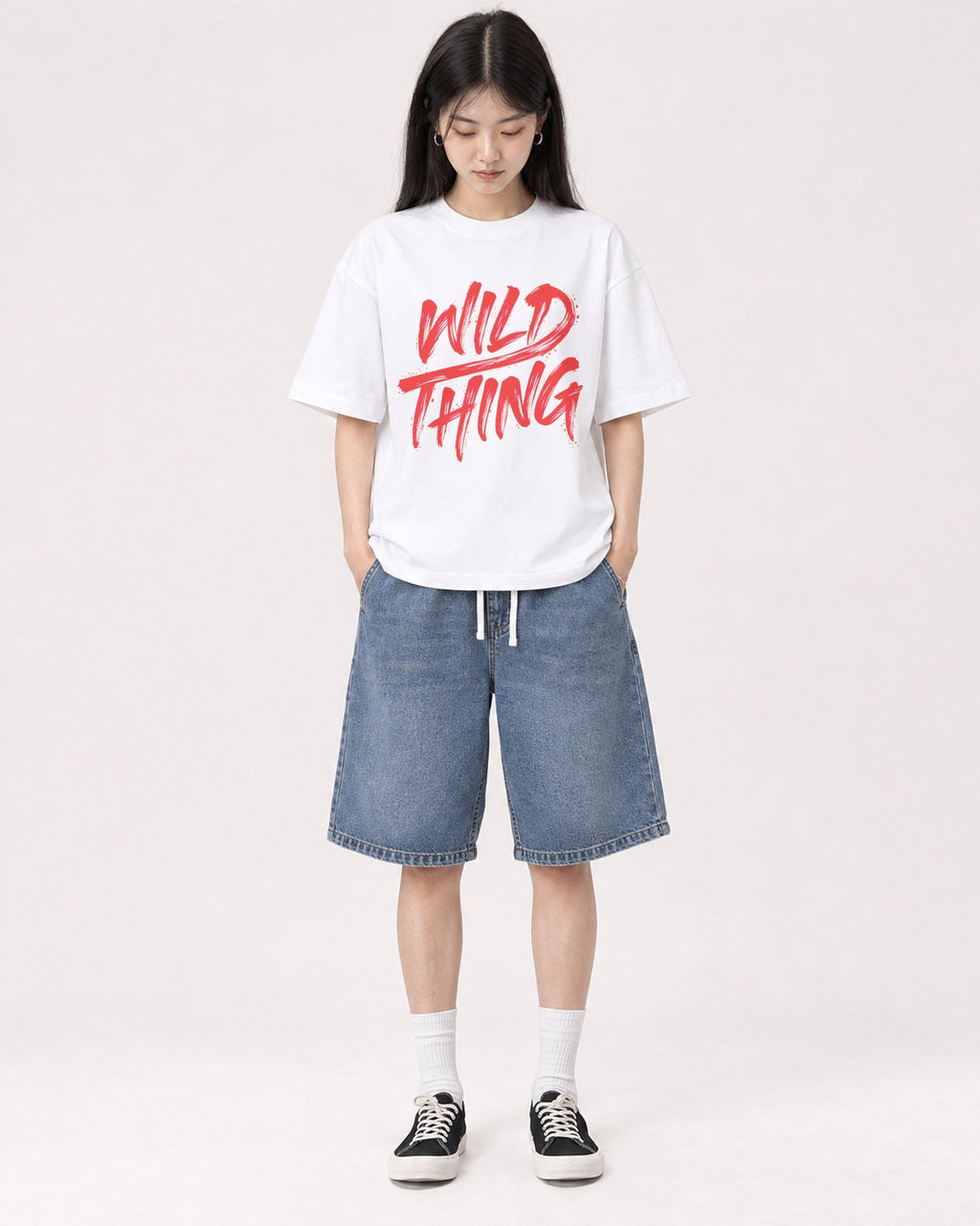 Mockup Boxy Heavyweight Tee White female full-body 01