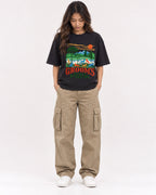 Mockup Boxy Heavyweight Tee Black female full-body 02