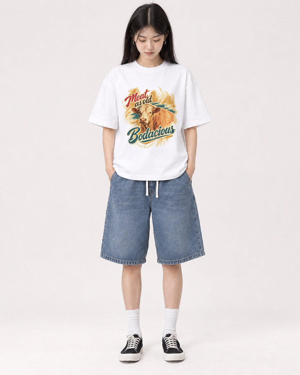 Mockup Boxy Heavyweight Tee White female full-body 01