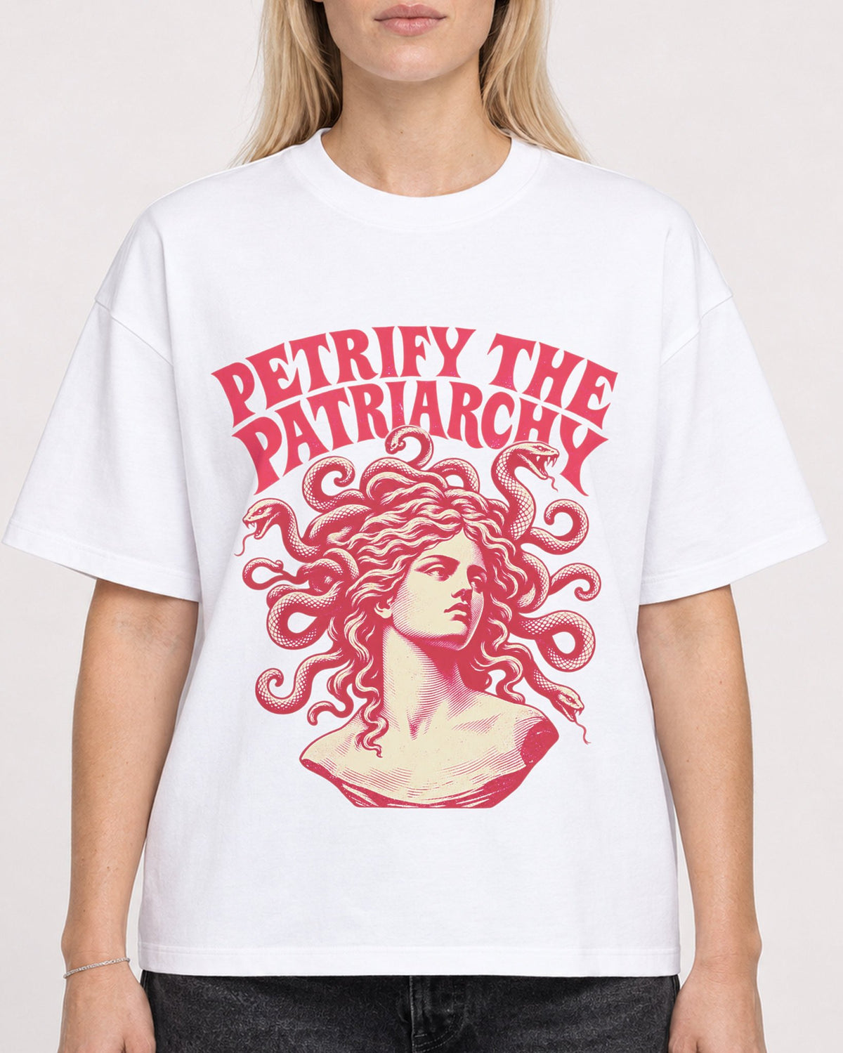 Mockup Boxy Heavyweight Tee White female close-up 08