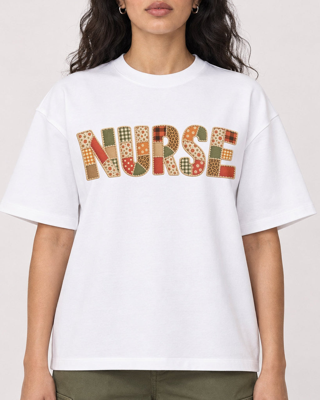 Mockup Boxy Heavyweight Tee White female close-up 07