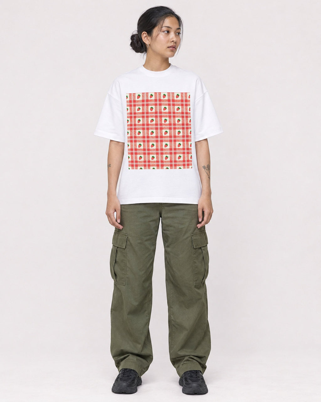 Mockup Boxy Heavyweight Tee White female full-body 12