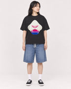 Mockup Boxy Heavyweight Tee Black female full-body 13