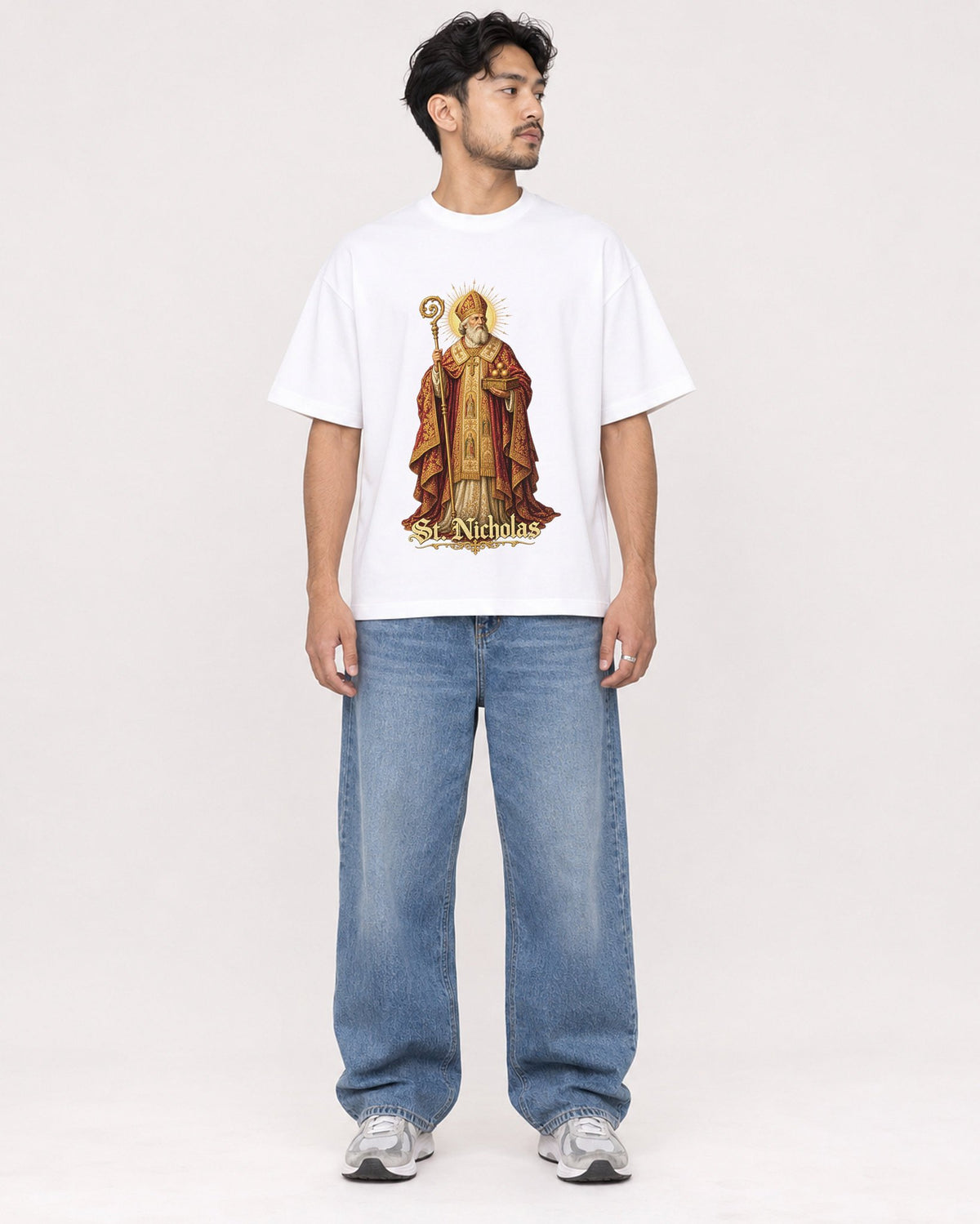 Mockup Boxy Heavyweight Tee White male full-body 02