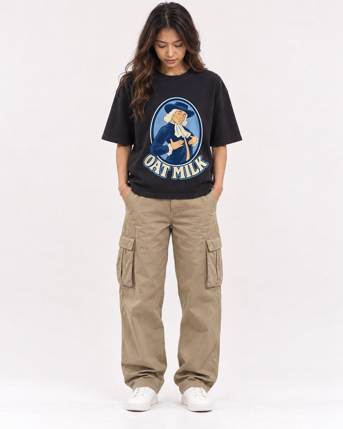 Mockup Boxy Heavyweight Tee Black female full-body 02