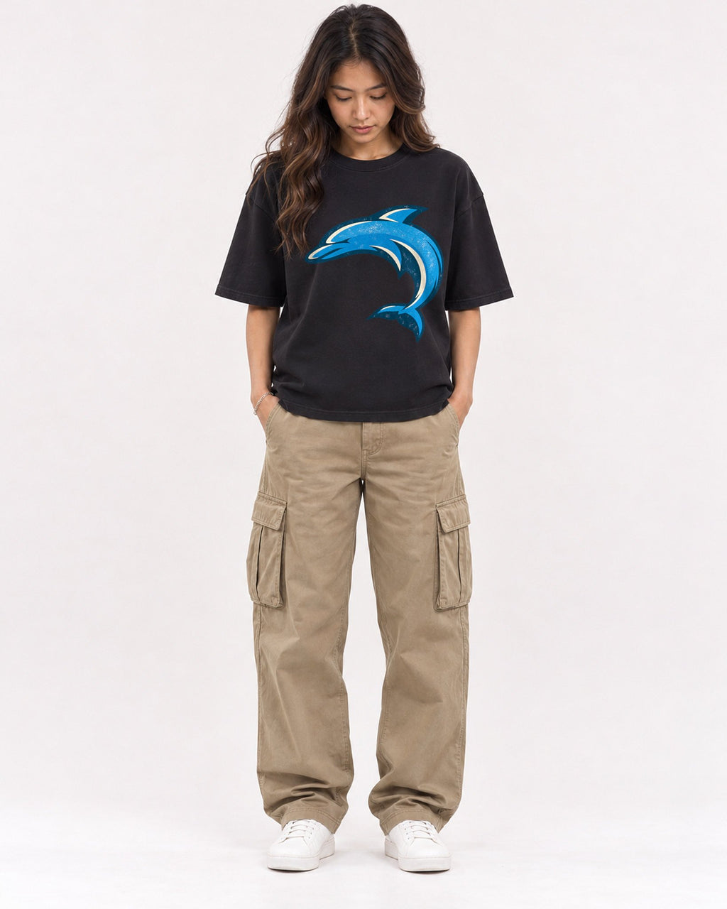 Mockup Boxy Heavyweight Tee Black female full-body 02