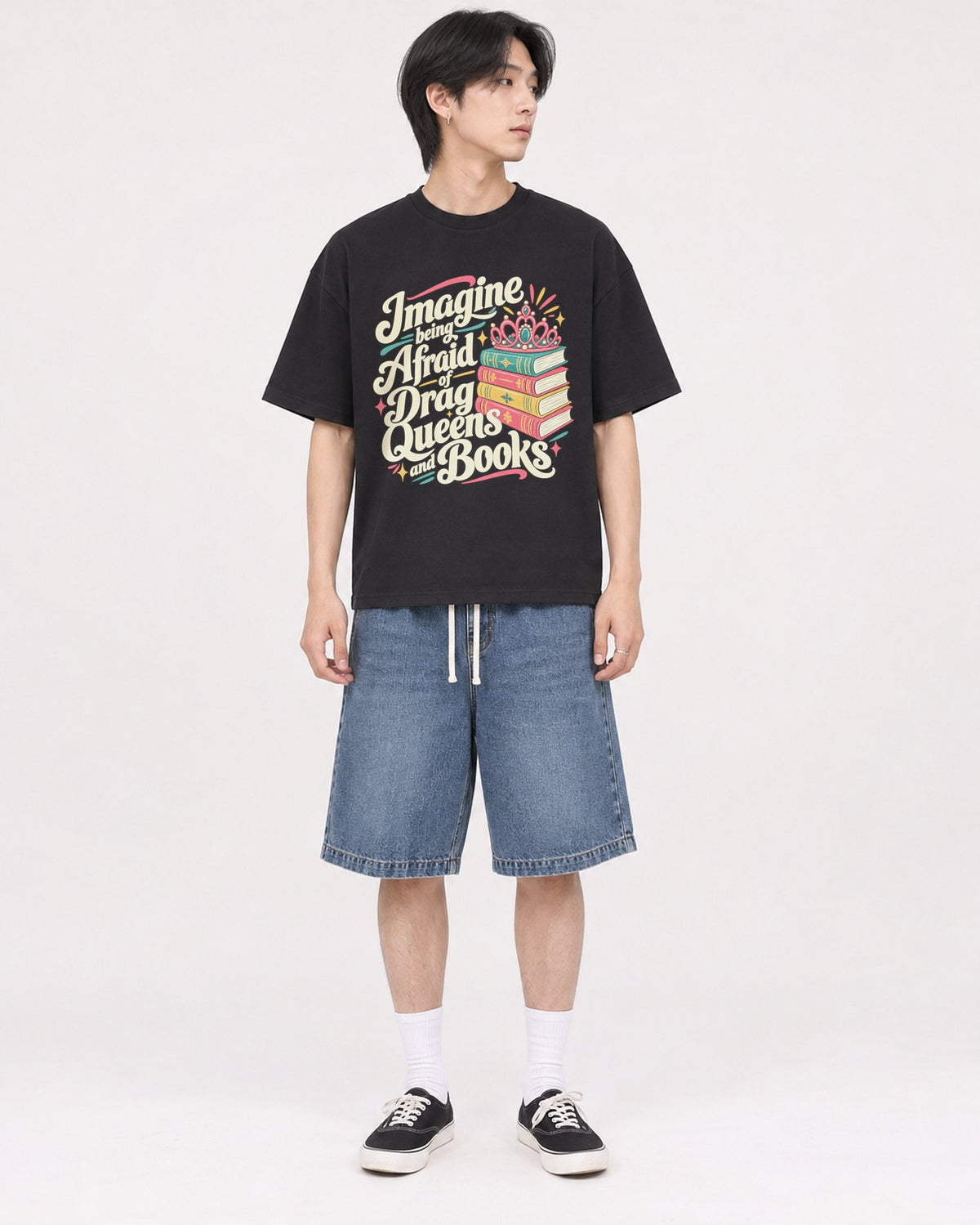 Mockup Boxy Heavyweight Tee Black male full-body 11