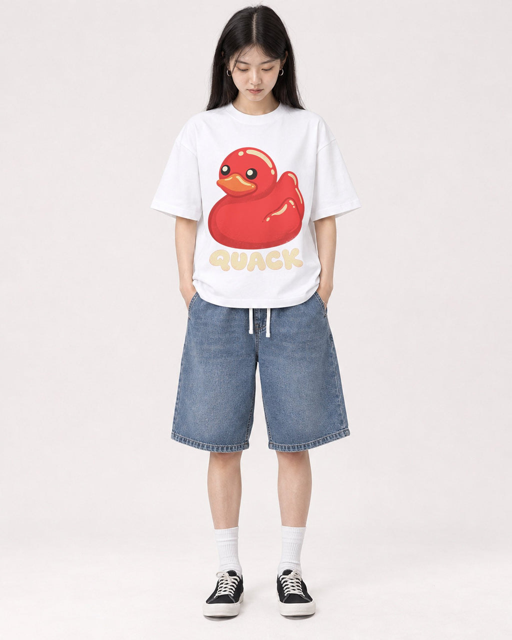 Mockup Boxy Heavyweight Tee White female full-body 01