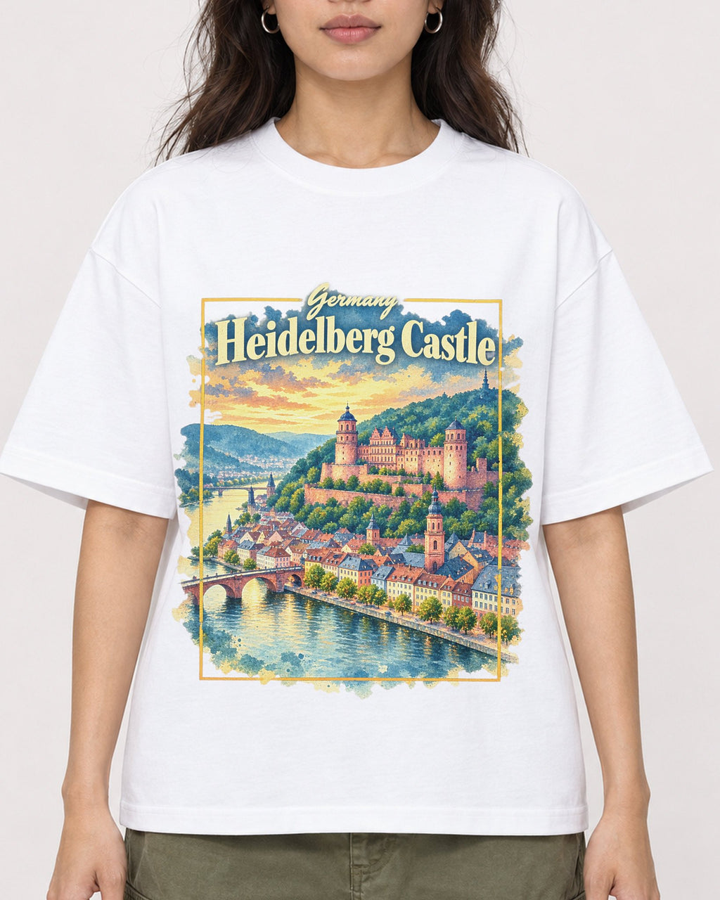 Mockup Boxy Heavyweight Tee White female close-up 02