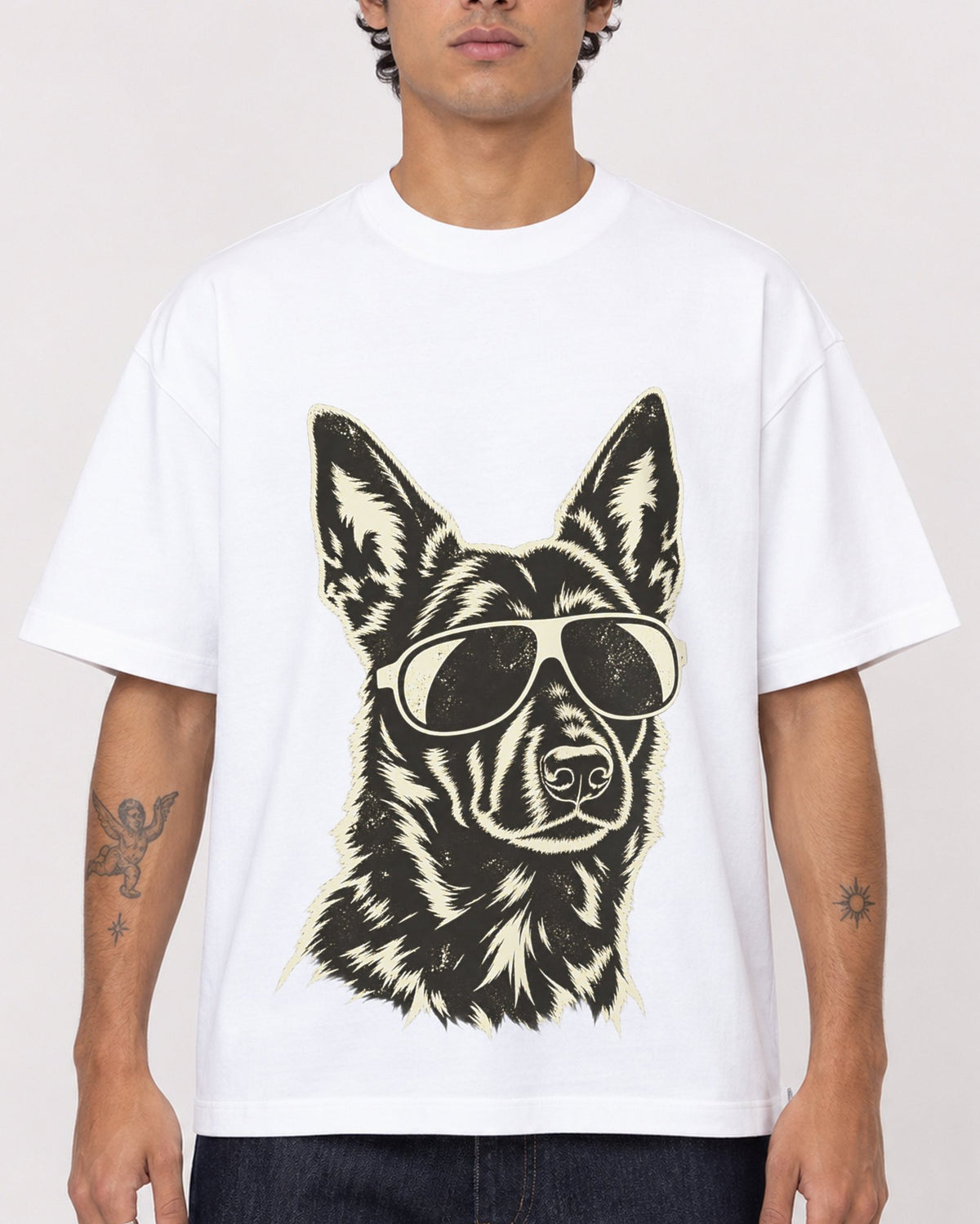 Mockup Boxy Heavyweight Tee White male close-up 06