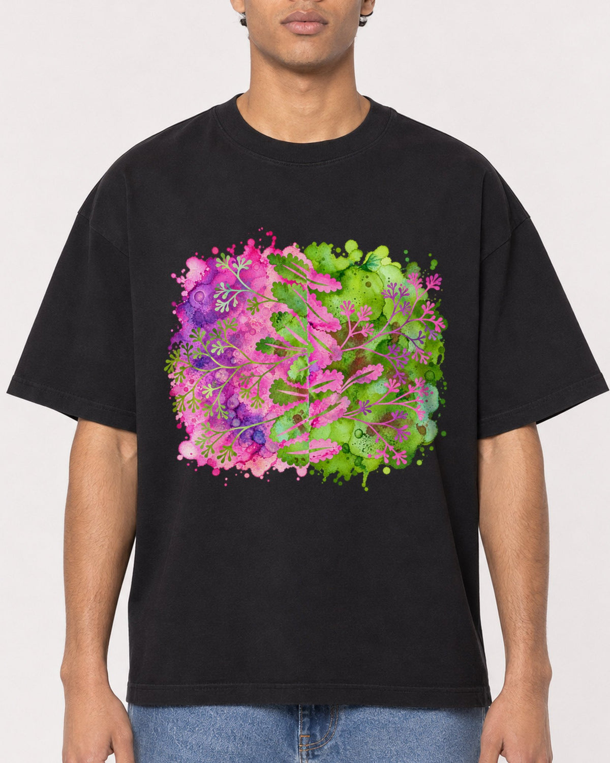 Mockup Boxy Heavyweight Tee Black male close-up 10