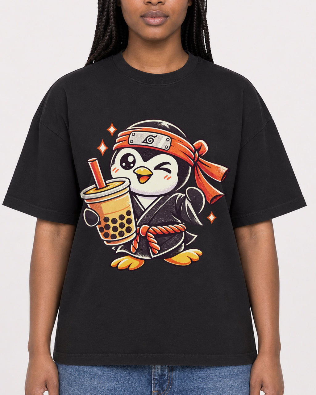 Mockup Boxy Heavyweight Tee Black female close-up 04