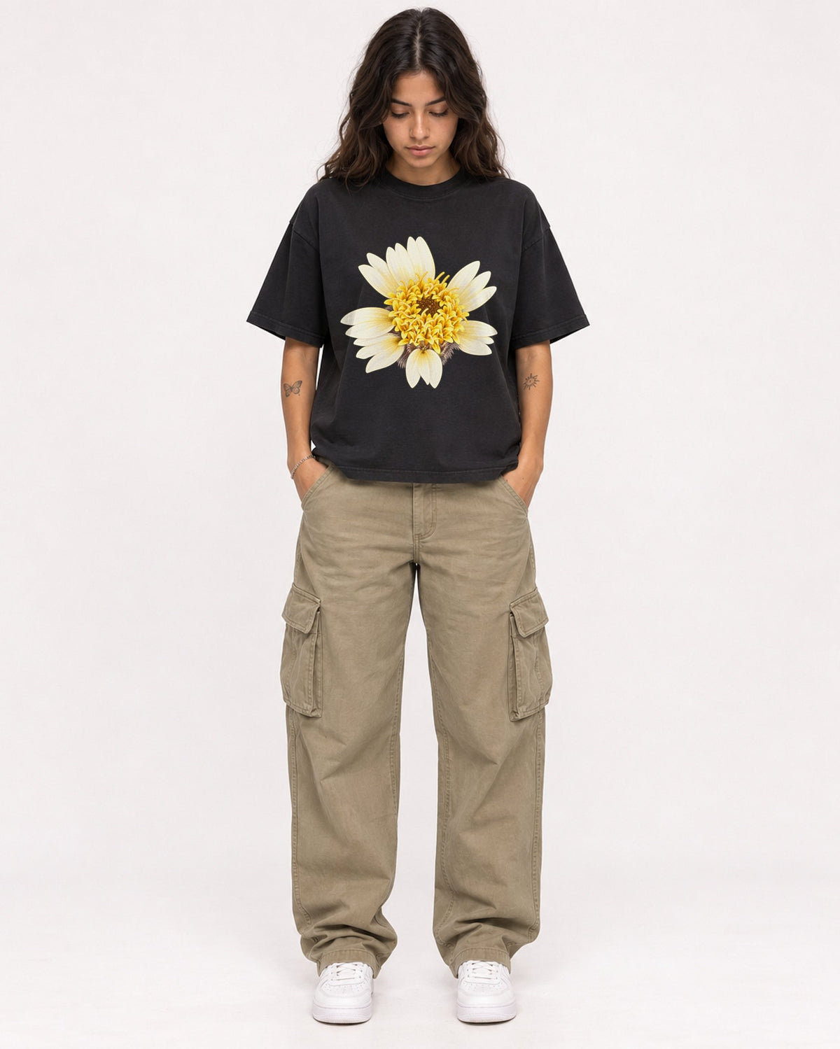 Mockup Boxy Heavyweight Tee Black female full-body 06