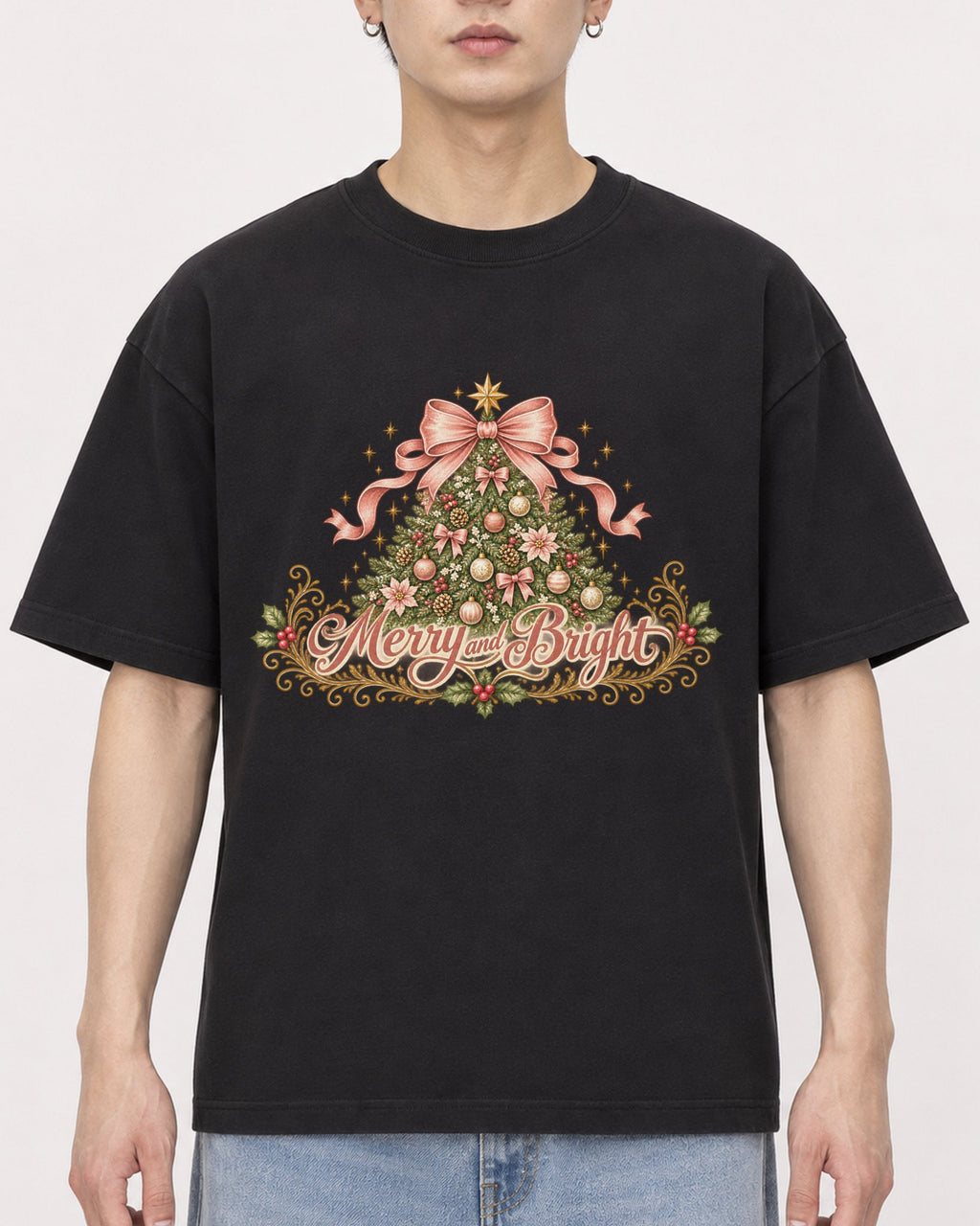 Mockup Boxy Heavyweight Tee Black male close-up 01