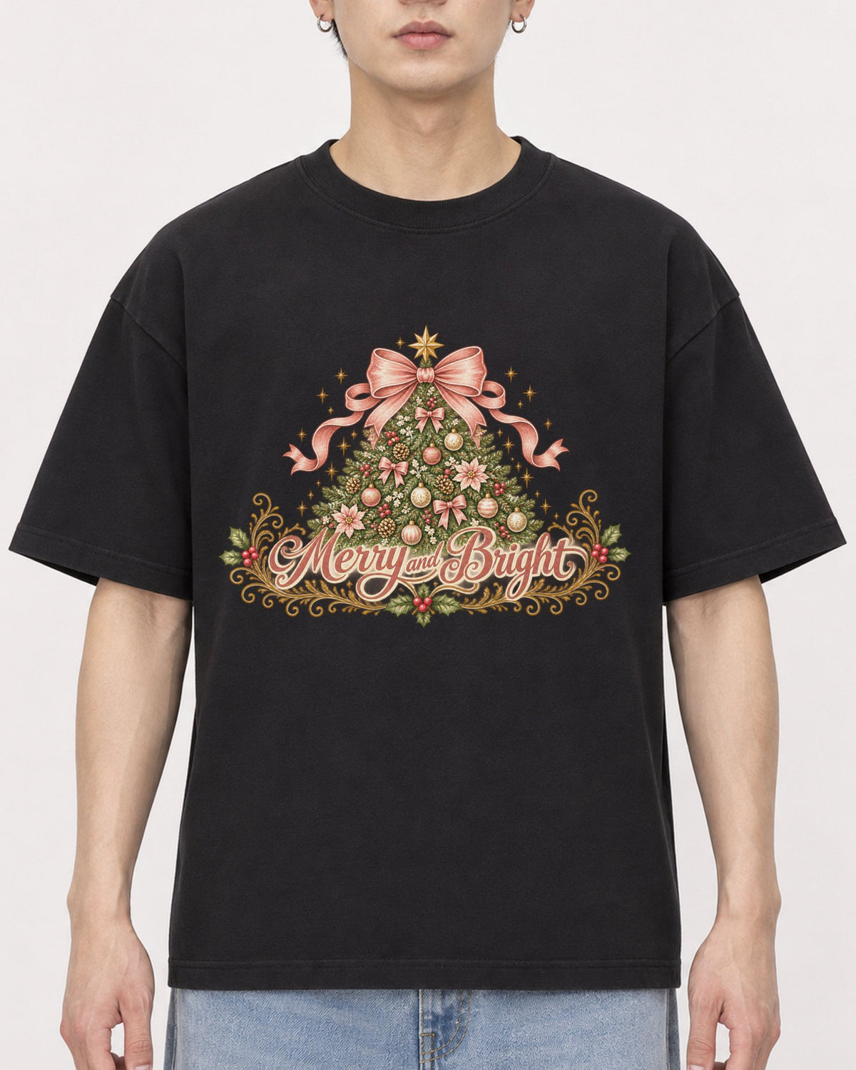 Mockup Boxy Heavyweight Tee Black male close-up 01