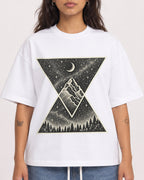 Mockup Boxy Heavyweight Tee White female close-up 06