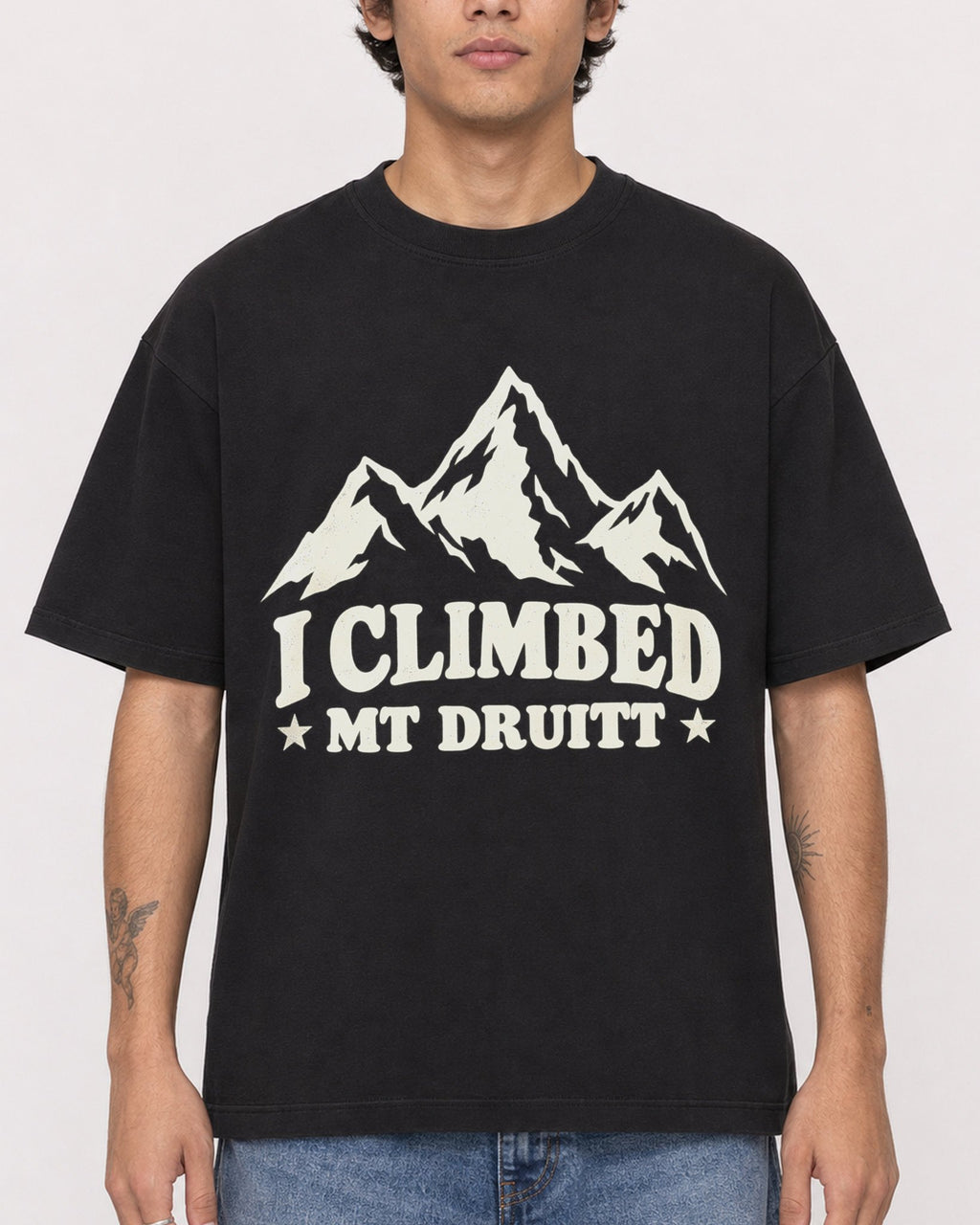 Mockup Boxy Heavyweight Tee Black male close-up 06
