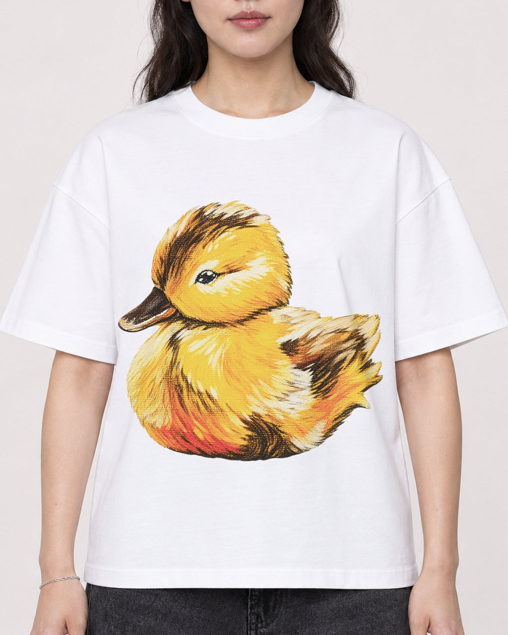 Mockup Boxy Heavyweight Tee White female close-up 03